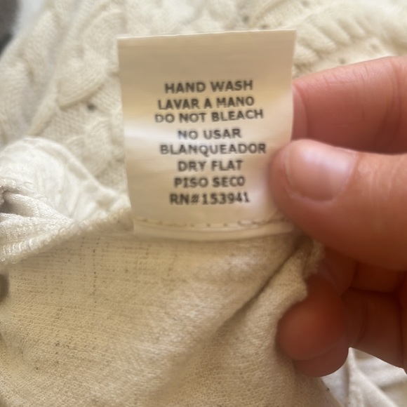 Cream Tie Front Shorts, Size Small - Picture 8 of 9